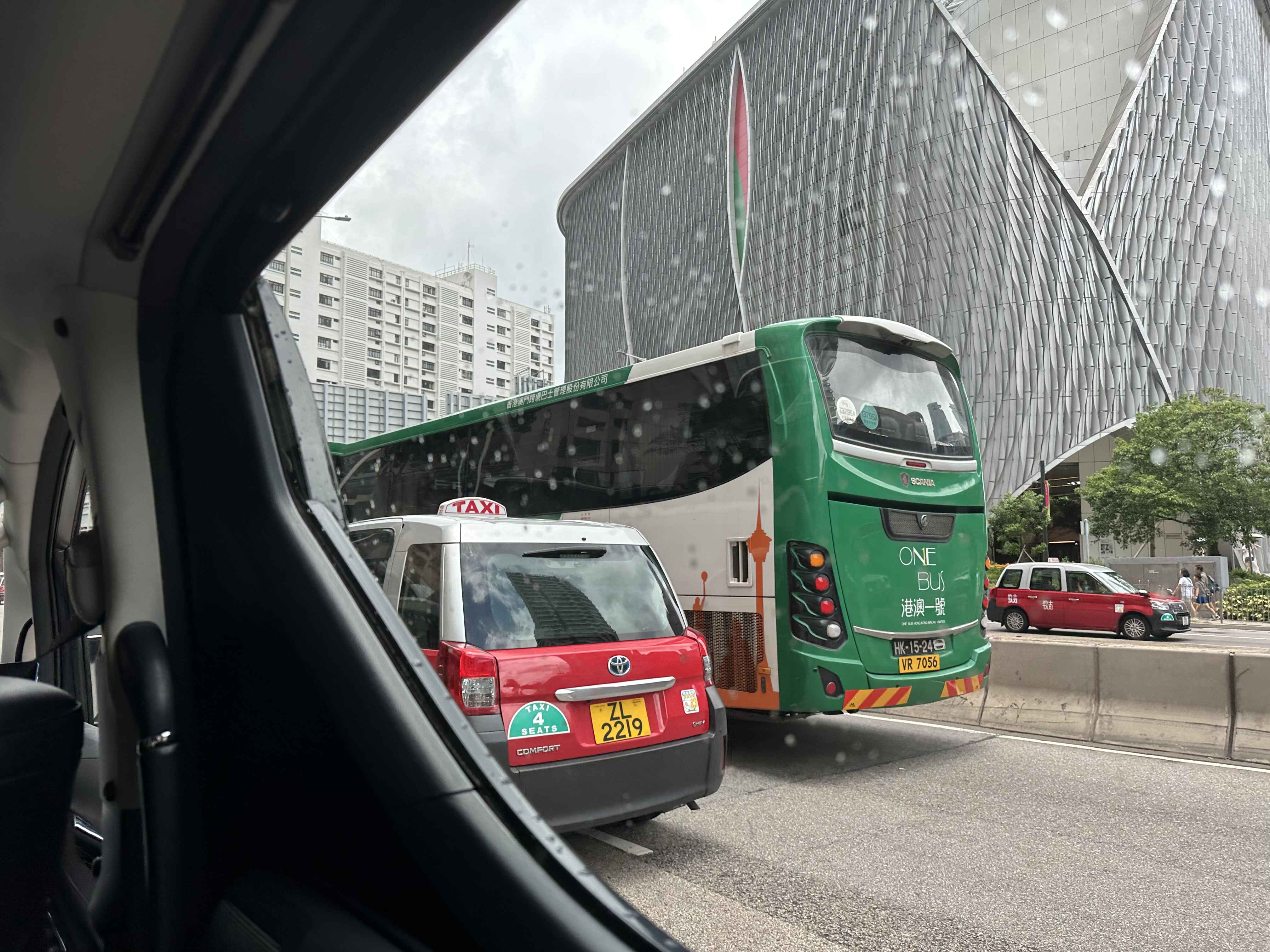 进入HK